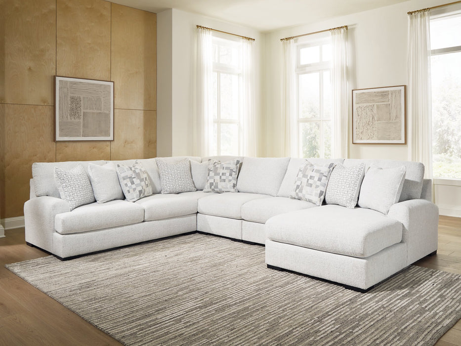 Misty-Lakes Sectional with Chaise